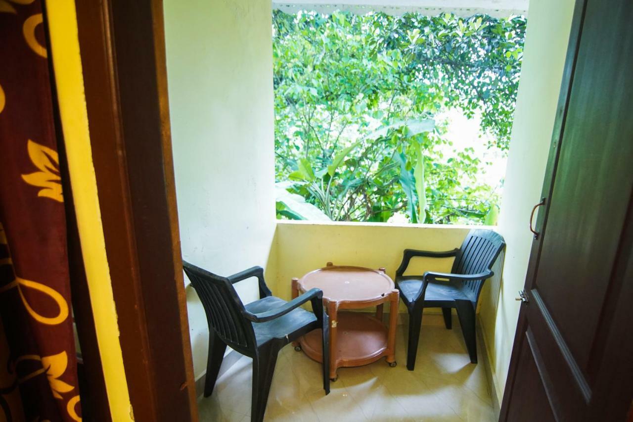 Lamond Holidays Munnar Exterior foto